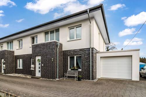 Titelbild - Großzügig. Jung. Naturnah. - 535.000,00&nbsp;EUR Kaufpreis, ca.&nbsp; 148,40&nbsp;m&sup2;&nbsp;Wohnfl&auml;che