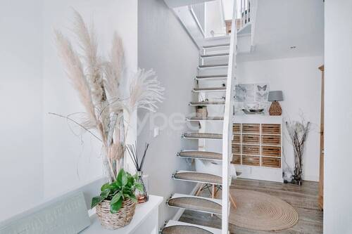 Schöne Holztreppe - 