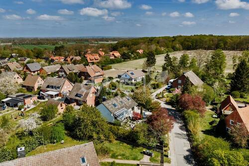 Im Grünen - 5 Zimmer Einfamilienhaus in Rullstorf