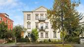 Außenansicht 2 - Zwischen Großem Garten und Stadtflair: MFH mit 6 Wohnungen, Potenzial und solider Basis
