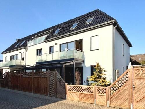 Ansicht Strasse - 3 Zimmer Etagenwohnung in Lehrte