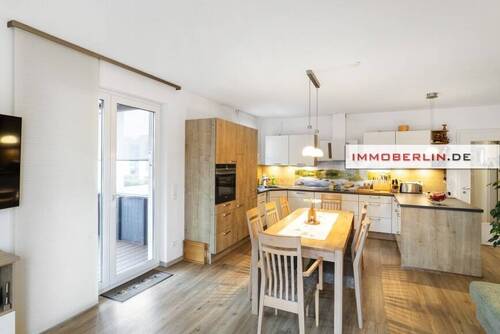 3 - 4 Zimmer Etagenwohnung in Berlin