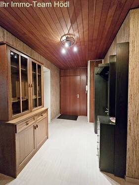 Eingangsbereich/Flur Wohnung - 4 Zimmer Etagenwohnung in Reutlingen