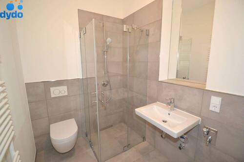 Bad - 1 Zimmer Etagenwohnung in Berlin