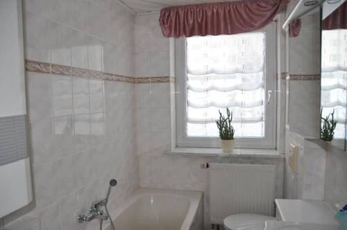 Bad - 3 Zimmer Etagenwohnung in Rosenthal am Rennsteig