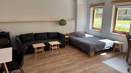 Doppelbett mit Schlafcouch. - 