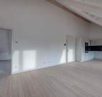 2-Zimmer im Dachgeschoss zum Erstbezug - Hochwertige Einbauküche und Fußbodenheizung - Berlin Westend