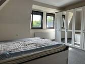 Schlafzimmer II OG - 