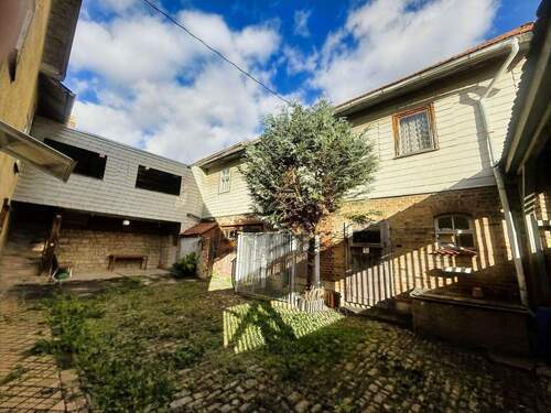 Innenhof - 7 Zimmer Bauernhaus, Landhaus in Stadtilm