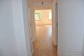 Flur - 5 Zimmer Etagenwohnung zur Miete in Nürnberg / Kornburg