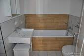 Bad mit Wanne - 