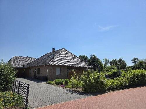 West - Zu vermieten, Einfamilienhaus im Landkreis Schaumburg. 31691 Helpsen.