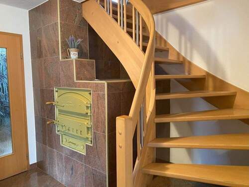 Flur im EG mit Back- und Räucherofen - 