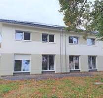 Bezugsfertige Doppelhaushälfte mit 5 Zimmer- Energieklasse NH-40! - Bestensee