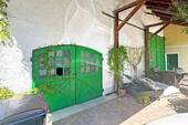 Garage - 