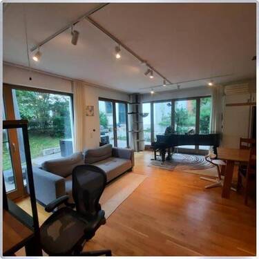 Wohnzimmer mit Süd-Westausrichtung - 