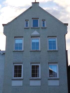 Straßenansicht - Zwei Wohnungen zu einem Preis - 350.000,00&nbsp;EUR Kaufpreis, ca.&nbsp; 133,70&nbsp;m&sup2;&nbsp;Wohnfl&auml;che