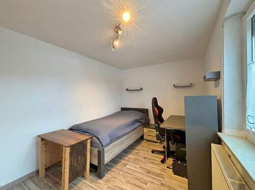 [KI-optimiertes Foto] - Mehrfamilienhaus, Wohnhaus mit 143,00 m&sup2; in Neuhausen ob Eck zum Kaufen