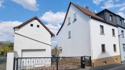 Außenansicht - 7 Zimmer Doppelhaushälfte in Friedberg
