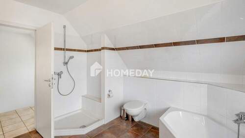 1. OG Badezimmer 2 - 