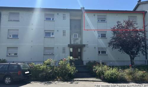 Hausansicht - 3,5-Zimmer-Eigentumswohnung mit Balkon und PKW-Garage