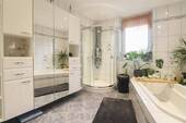 Bad OG - 6 Zimmer Einfamilienhaus in Hanau