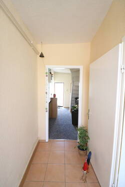 Eingangsbereich - 4 Zimmer Mehrfamilienhaus, Wohnhaus zum Kaufen in Kröpelin