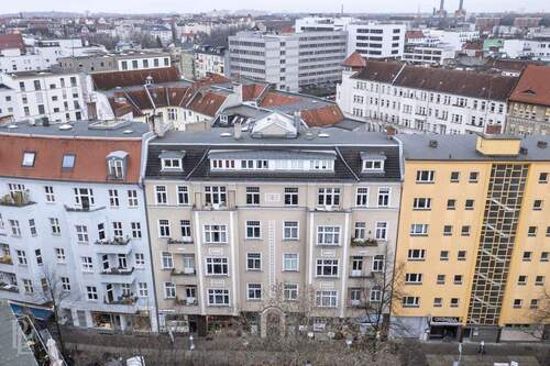 Außenansicht - Stilvoll wohnen in zentraler Lage - Raum für Leben, Ruhe und Komfort.