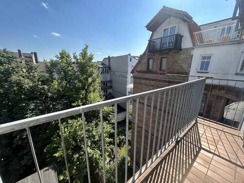 Balkon - 2er3er-WG oder kleine Familie gesucht! Große Wohnung mit zwei Balkonen