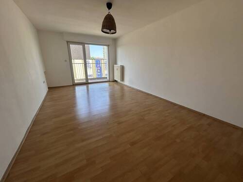 Wohnzimmer - 3 Zimmer Etagenwohnung zur Miete in Mannheim/Oststadt