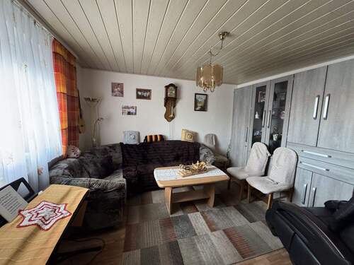 Wohnzimmer EG - Einfamilienhaus mit 181,00 m² in Schneckenhausen zum Kaufen