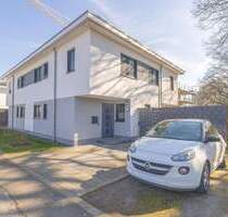 Menden Lendringsen – Neuwertige und mod. DHH mit Wärmepumpe und kl. Garten