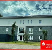 Erdgeschosswohnung in einem neuwertigen Mehrfamilienhaus! - Achim Uesen