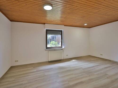 Zimmer im Untergeschoss - 