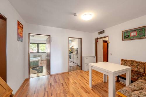 Diele - Etagenwohnung mit 86,40 m² in München zum Kaufen