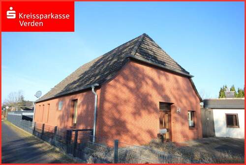 Straßenansicht - Gepflegtes Wohnen im Ortskern - 299.000,00&nbsp;EUR Kaufpreis, ca.&nbsp; 121,80&nbsp;m&sup2;&nbsp;Wohnfl&auml;che