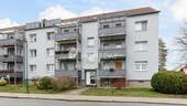 Außenansicht 1 - Großzügig & gemütlich: schöne Dachgeschosswohnung mit Balkon & Stellplatz - ruhiges Wohnen in Borna