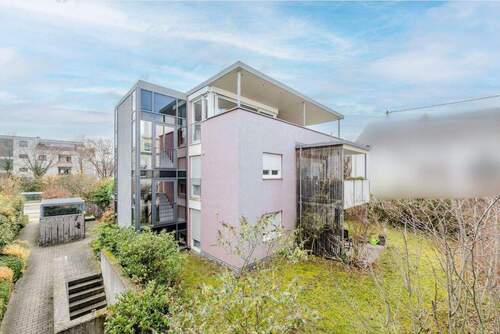 Hausansicht - 3 Zimmer Etagenwohnung zum Kaufen in Gerlingen