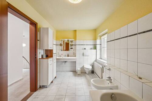 Badezimmer 1 Obergeschoss - 
