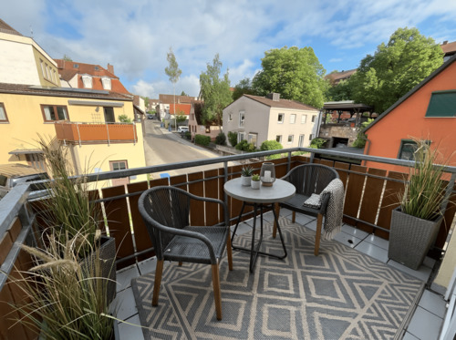 Balkon - virtuelles Staging - 2 Zimmer Etagenwohnung zur Miete in Gerbrunn