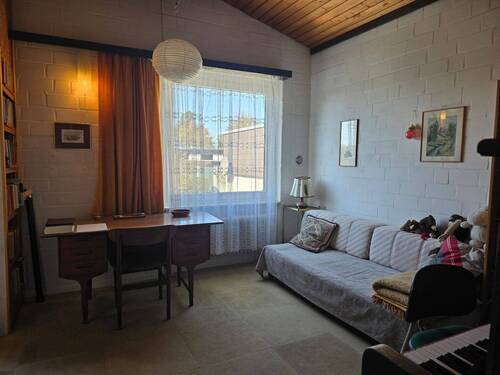 Schlafzimmer mit Durchgang - 
