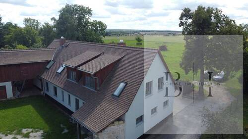 Drohnenansicht - 2-Zimmer-Wohnung im 1. Obergeschoss 