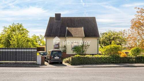 Außenansicht 1 - 5 Zimmer Mehrfamilienhaus, Wohnhaus zum Kaufen in Wolfsburg