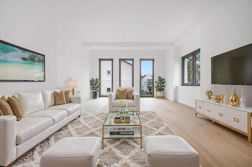 LICHT: Wohn/-Esszimmer (Beispieleinrichtung) - ERSTBEZUG: Raum trifft Ruhe - moderner 4-Zimmer-Neubau