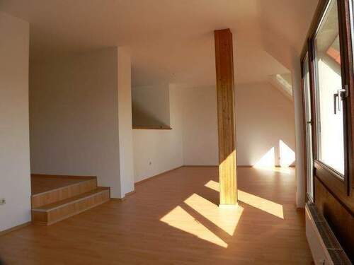 Wohnzimmer - 2 Zimmer Etagenwohnung in Zirndorf