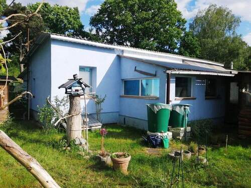 Blick auf Bungalow - 7 Zimmer Bungalow in Rietz-Neuendorf