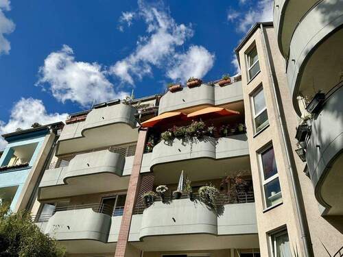 Hausrückseite - 1 Zimmer Mehrfamilienhaus, Wohnhaus in Berlin / Pichelsdorf