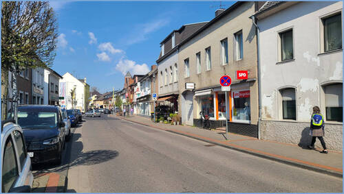 Blick in die Hauptstr. - 6 Zimmer Reihenendhaus zum Kaufen in Langerwehe