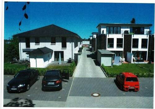 Stellplätze - 4 Zimmer Mehrfamilienhaus, Wohnhaus zur Miete in Kaltenkirchen