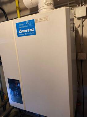 Gas-Brennwertheizung.JPG - 